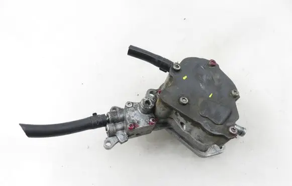 Audi A4 S4 B6 8E 8H Vacuum pump 038145209A