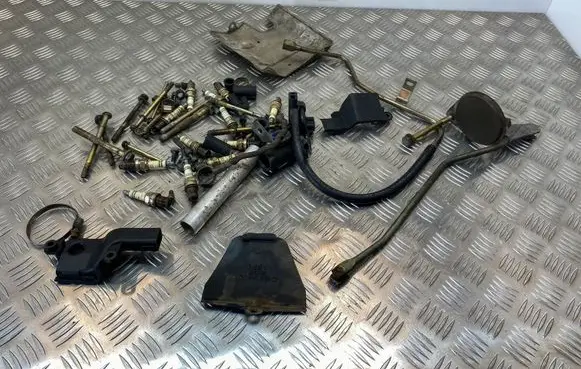 Mercedes-Benz SL R129 Other engine bay part 1200140033 1201501115