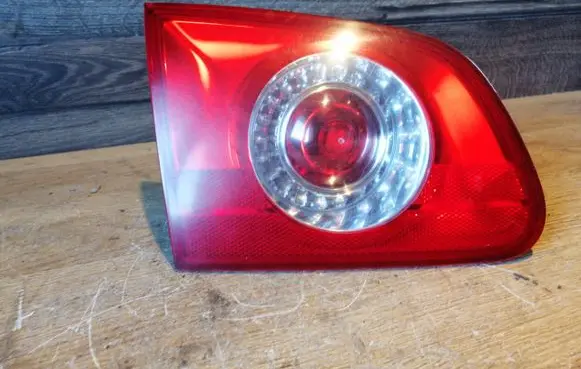Volkswagen PASSAT B6 Tailgate rear/tail lights 1K6945259