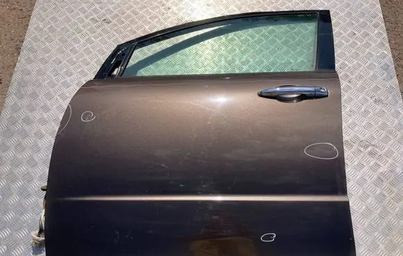 Subaru B9 Tribeca Front door