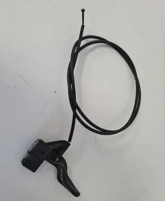 Opel Zafira A Engine bonnet (hood) release handle