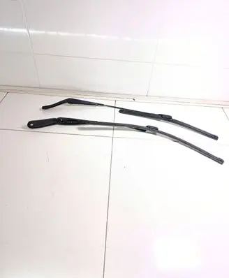 Volvo V60 Windshield/front glass wiper blade 30753504 30753505