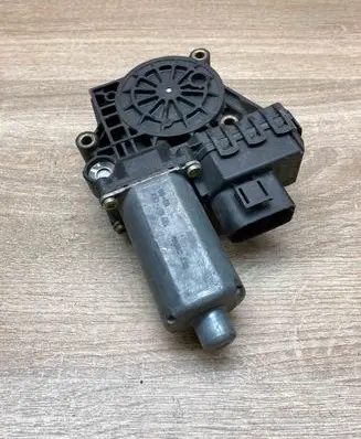 Audi A6 S6 C5 4B Rear door window regulator motor 0130821785 2303002094