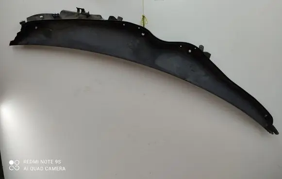 Mercedes-Benz C W203 Wiper trim 2038300813