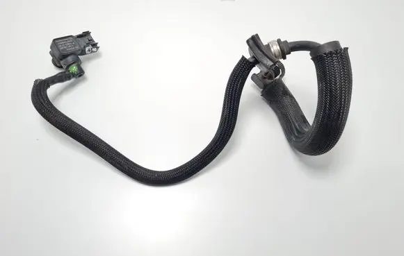 Volvo XC70 Vacuum line/pipe/hose 0261230305