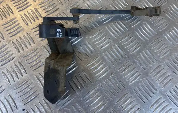 Audi A4 S4 B7 8E 8H Headlight/headlamp level sensor 8E0907503