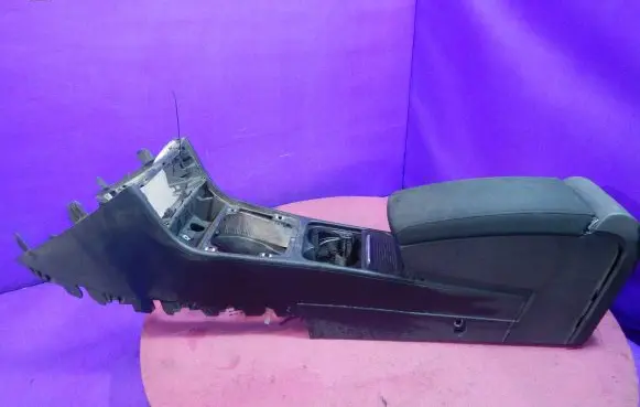 Volkswagen PASSAT B5.5 Armrest 3C1863241