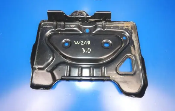 Mercedes-Benz CLS C218 X218 Battery tray A2126200118 02116A