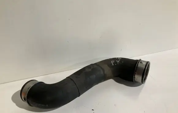 Intercooler hose/pipe