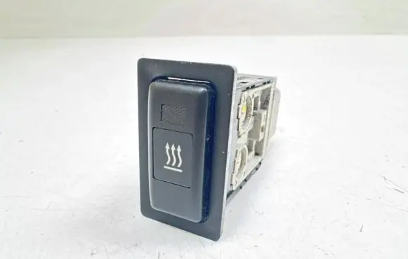 Toyota Avensis T250 Windscreen/window heater switch 153261