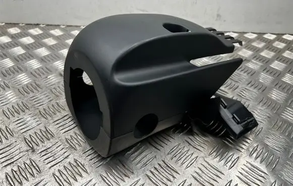 Skoda Octavia Mk2 (1Z) Steering wheel column trim 3T0858559 3T0858565
