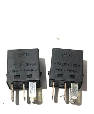 Volvo S40, V40 Other relay V23074 PA66GF25