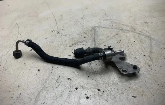 Alfa Romeo 159 Fuel injector supply line/pipe 0261529002 0261B03067 40022