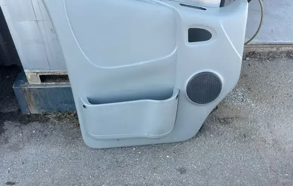 Opel Vivaro Front door card panel trim 91165801 35606 7700313074