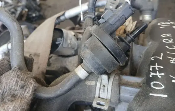 Nissan Micra K14 Valve vacuum V29036755