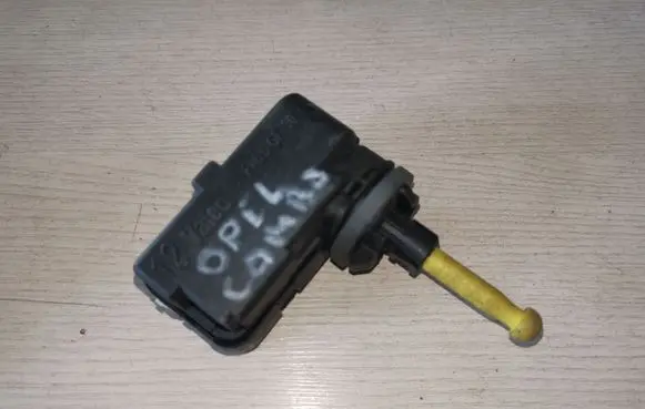 Opel Corsa C Headlight level adjustment motor 24405672