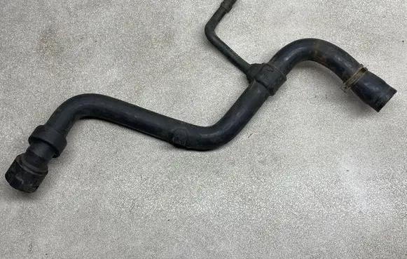 Volkswagen PASSAT B7 USA Coolant pipe/hose 4B0121101E
