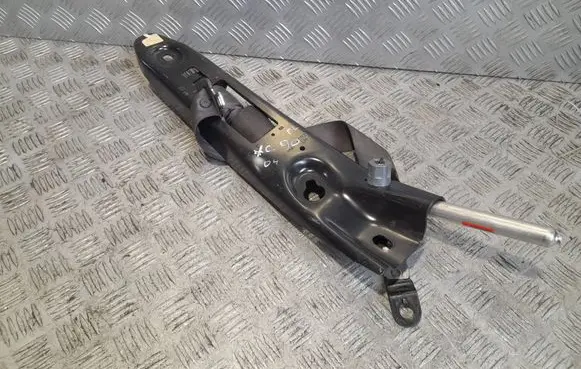 Volvo XC90 Front seatbelt 608818L0F