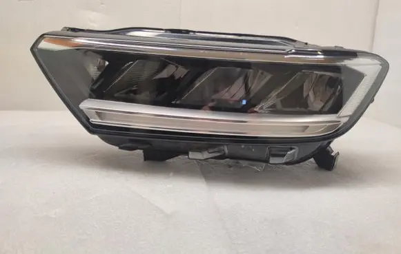 Volkswagen T-Roc Headlight/headlamp
