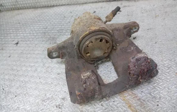 Peugeot 207 Front brake caliper