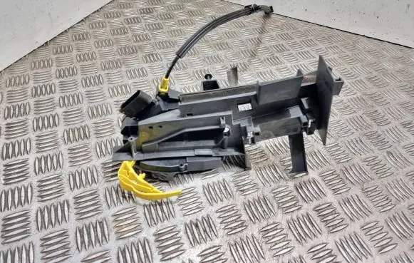 Ford C-MAX II Rear door lock AM5AR26413AF 40734118 Am51r264a27aj