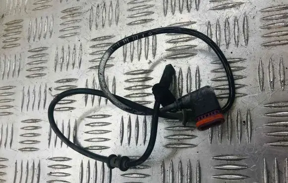 Mercedes-Benz E W212 ABS rear brake sensor A2125402117