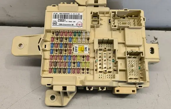 KIA Sorento Fuse module 91950C5531