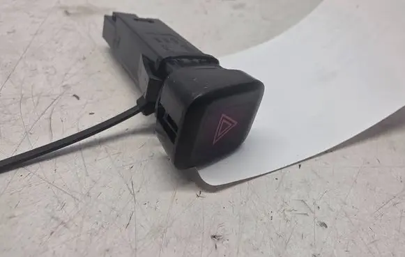 Volvo S60 Hazard light switch 9123681