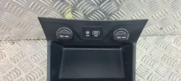 Hyundai Tucson TL AUX in-socket connector 84631D7000