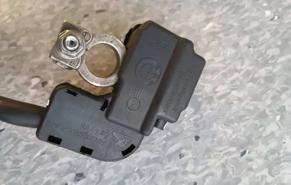 BMW 5 E60 E61 Negative earth cable (battery) 61129132249 61126986795 EGS34V