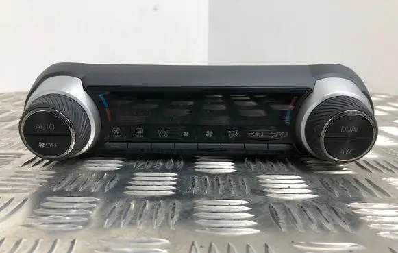 Toyota RAV 4 (XA50) Climate control unit 75K607