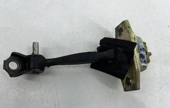 Lexus IS 200-300 Rear door check strap stopper
