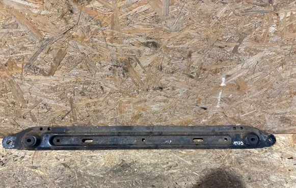 Peugeot 3008 I Bottom radiator support slam panel 