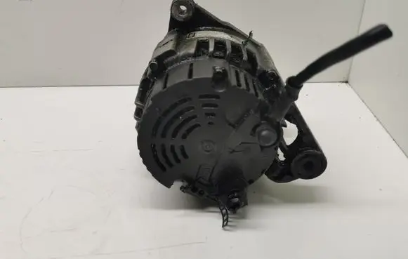 Volkswagen PASSAT B5 Generator/alternator 2542524D 014195