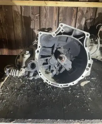 Mazda 323 F Manual 5 speed gearbox