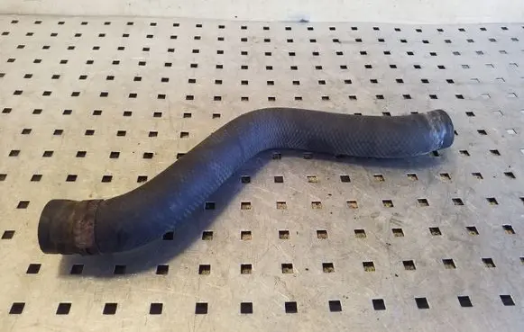 Nissan X-Trail T31 Engine coolant pipe/hose