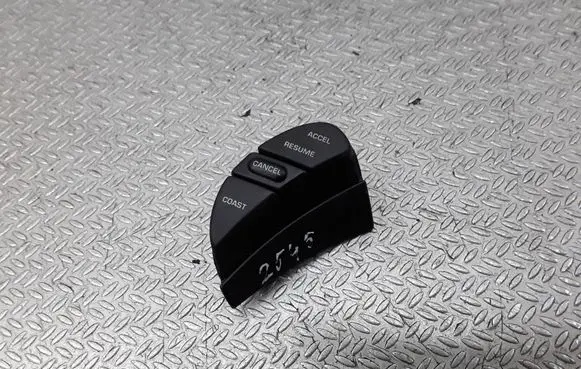 Steering wheel buttons/switches