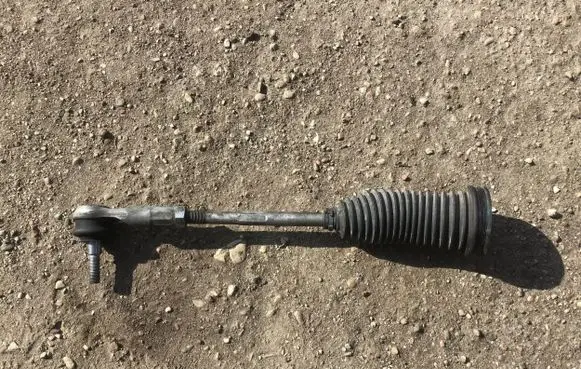 Jeep Cherokee Steering tie rod OEM