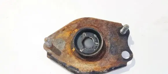 Toyota Corolla Verso AR10 Coil spring mount 