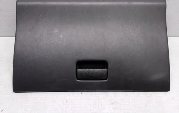 Nissan Primera Glove box lid/cover 