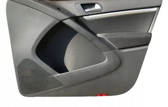 Volkswagen Tiguan Front door card panel trim 5N0867012B