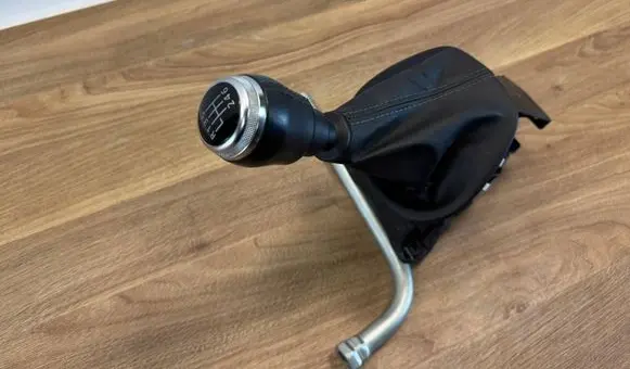 Renault Trafic III (X82) Gear shifter/selector 112108251