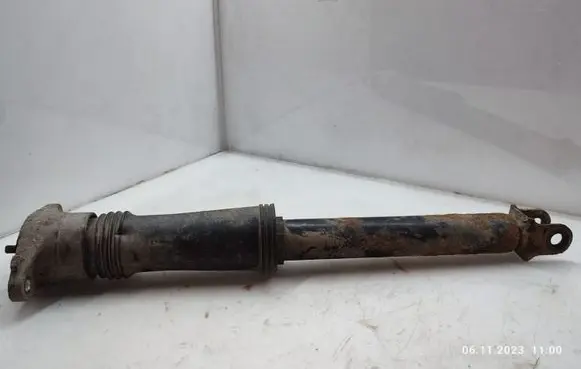 KIA Carens II Rear shock absorber/damper