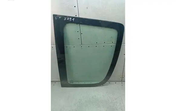 Skoda Roomster (5J) Rear side window 