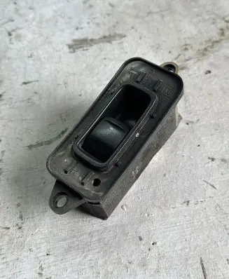 Subaru Outback Electric window control switch 94266 AG020