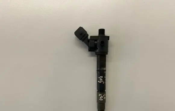 Volvo V60 Fuel injector
