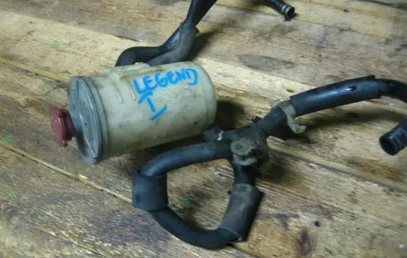 Honda Legend Power steering fluid tank/reservoir