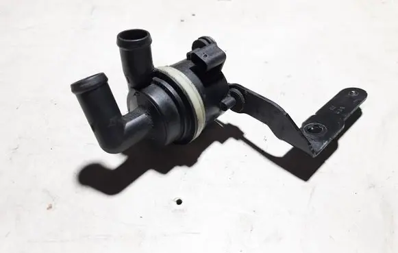 Volkswagen PASSAT B7 Electric auxiliary coolant/water pump 5N0965561