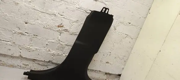 (B) pillar trim (bottom)