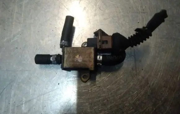 Audi A4 S4 B6 8E 8H Turbo solenoid valve 026906283H 72161000